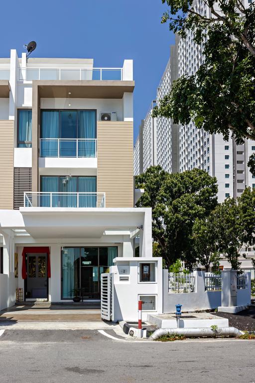 R Residence Jelutong Экстерьер фото