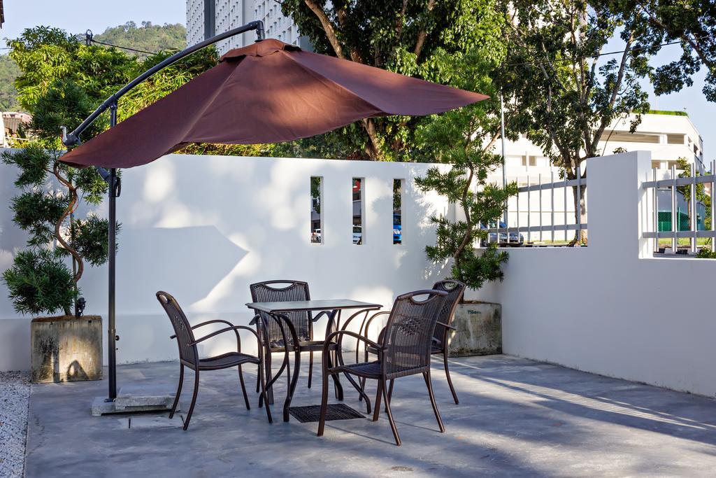 R Residence Jelutong Экстерьер фото
