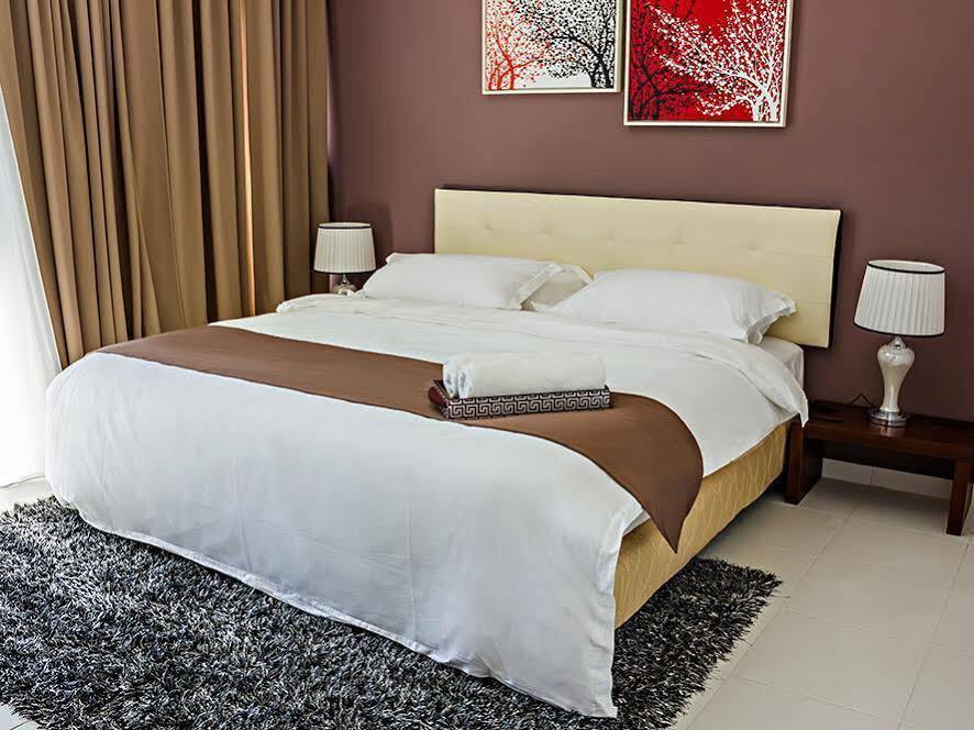 R Residence Jelutong Экстерьер фото